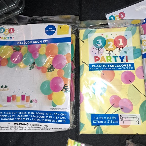 NEW- SPRING IN WINTER PARTY-WILTON Spring Cake-Cookie Pan PLUS - Picture 5 of 10